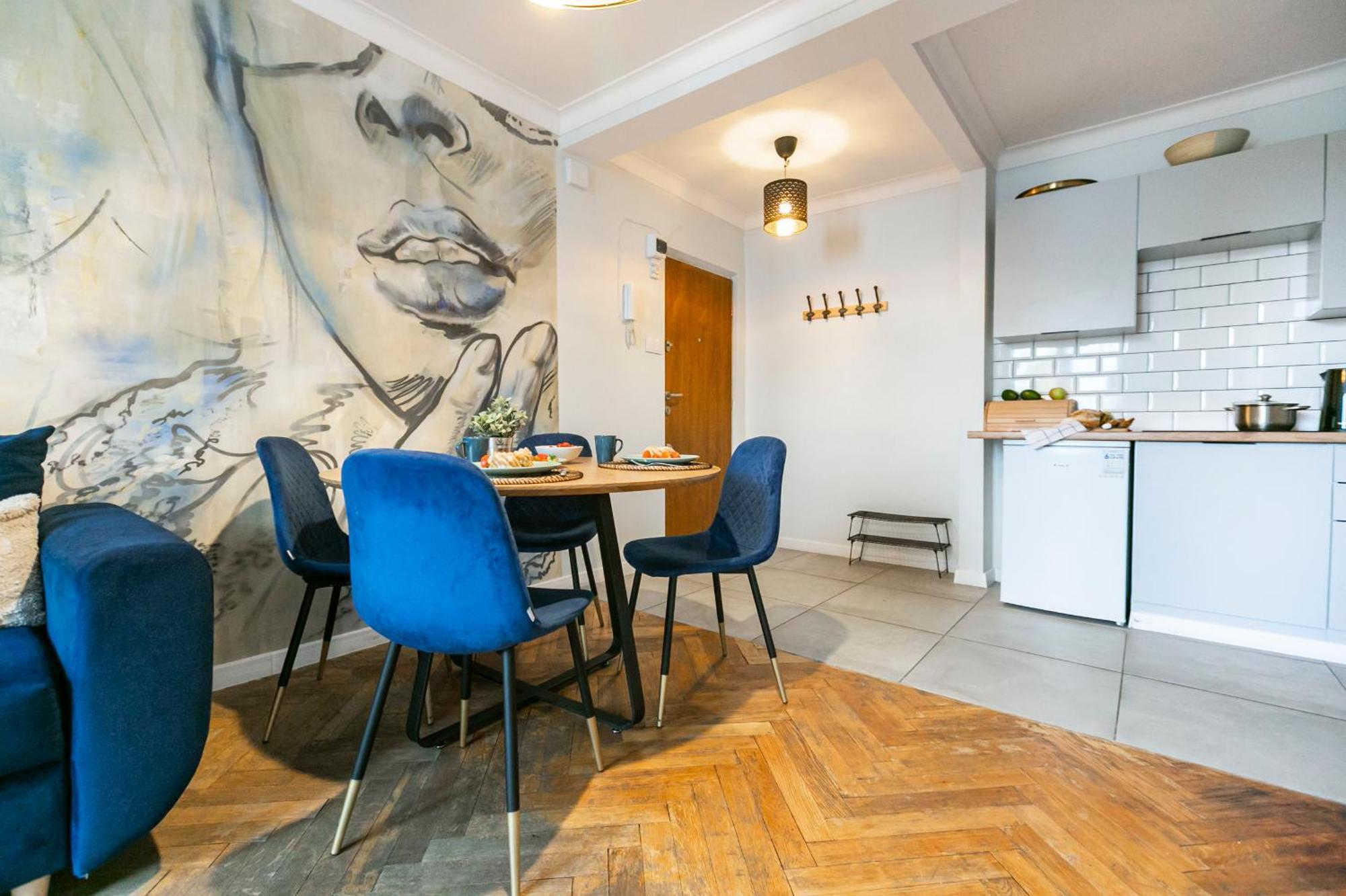 Nowogrodzka 78 - Apartament Dla 4 Osob - 200M Od Szpitala Klinicznego Na Lindleya - 1Km Do Dworca Centralnego - Wifi - Smart Tv 45 Cali Varsó Kültér fotó