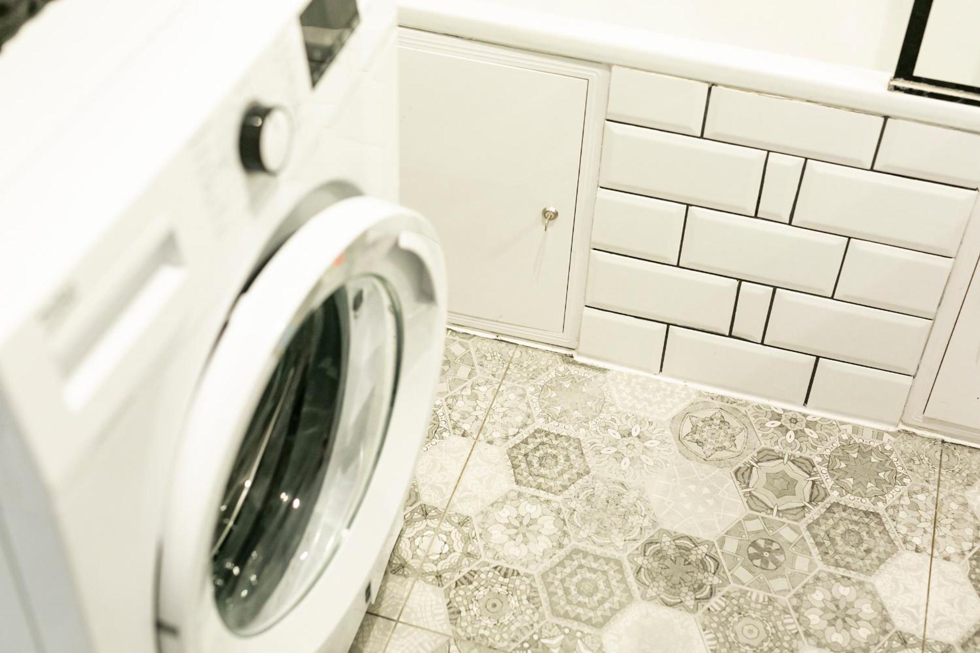 Nowogrodzka 78 - Apartament Dla 4 Osob - 200M Od Szpitala Klinicznego Na Lindleya - 1Km Do Dworca Centralnego - Wifi - Smart Tv 45 Cali Varsó Kültér fotó