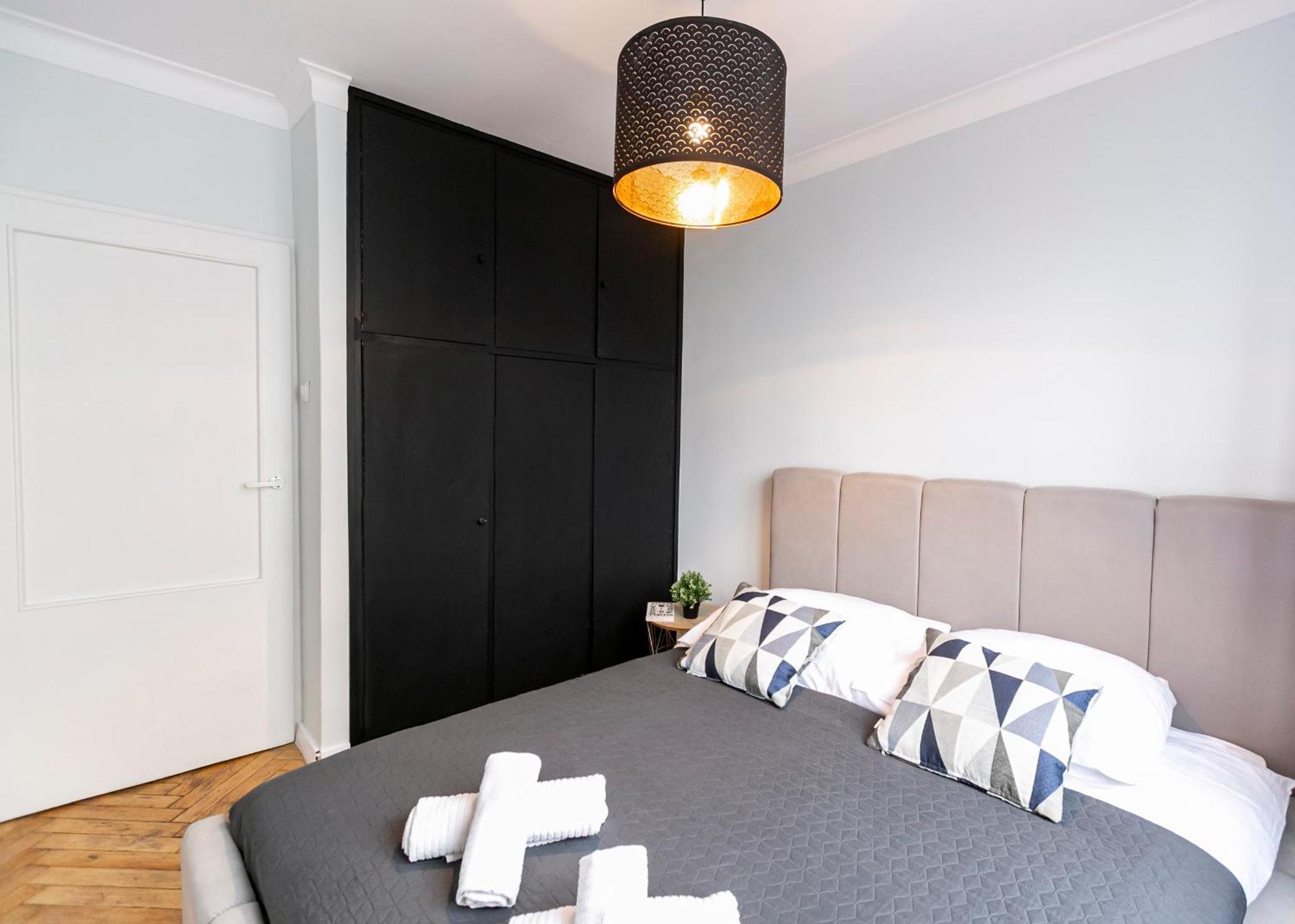 Nowogrodzka 78 - Apartament Dla 4 Osob - 200M Od Szpitala Klinicznego Na Lindleya - 1Km Do Dworca Centralnego - Wifi - Smart Tv 45 Cali Varsó Kültér fotó