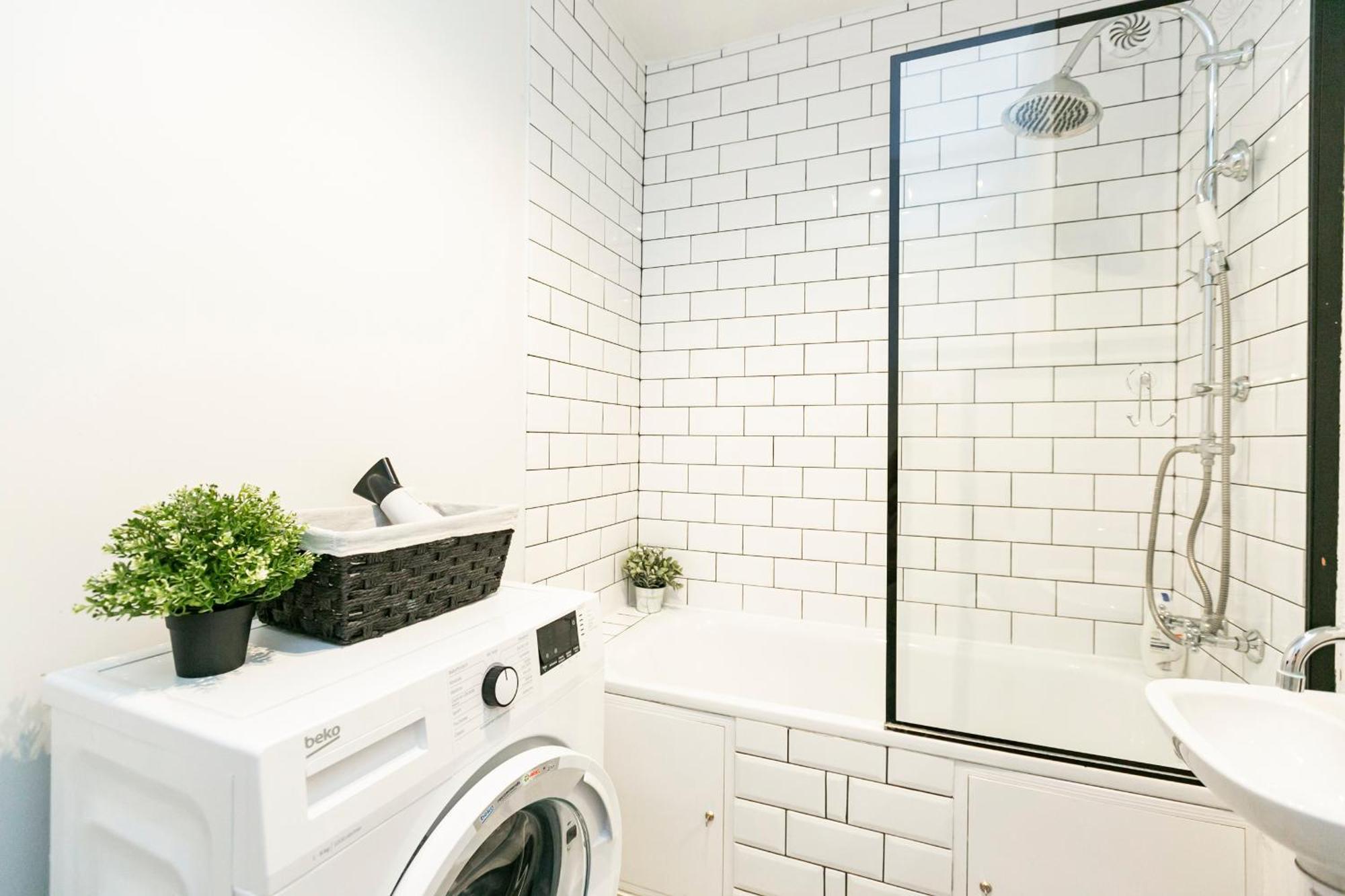 Nowogrodzka 78 - Apartament Dla 4 Osob - 200M Od Szpitala Klinicznego Na Lindleya - 1Km Do Dworca Centralnego - Wifi - Smart Tv 45 Cali Varsó Kültér fotó